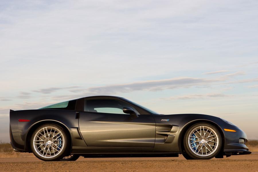  Chevrolet Corvette ZR1 2009 года  (фото 81 из 290)